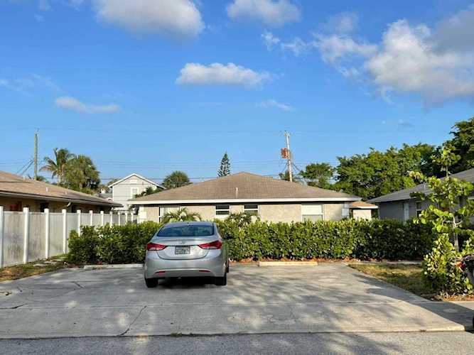 909 S N Street FL 33460