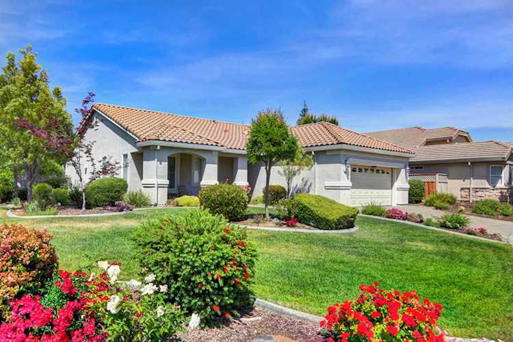 201 Haskin Court Roseville, CA 95747