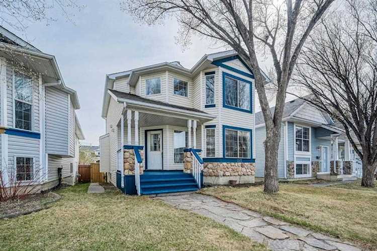 217 Mount Allan Circle SE Calgary, AB T2Z 2S2