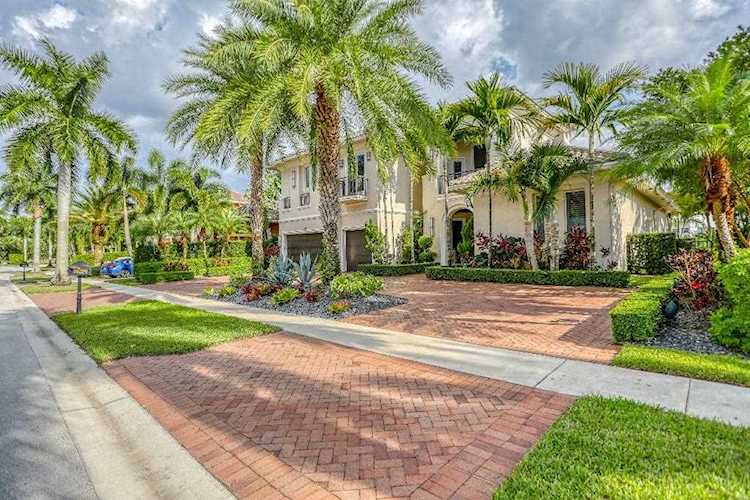 10290 Sweet Bay St Plantation, FL 33324