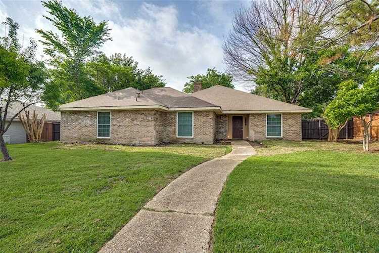 2312 Regal Road Plano, TX 75075