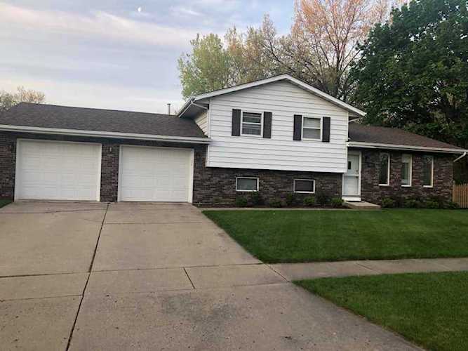 801 Lakeshore Dr Morris, IL 60450
