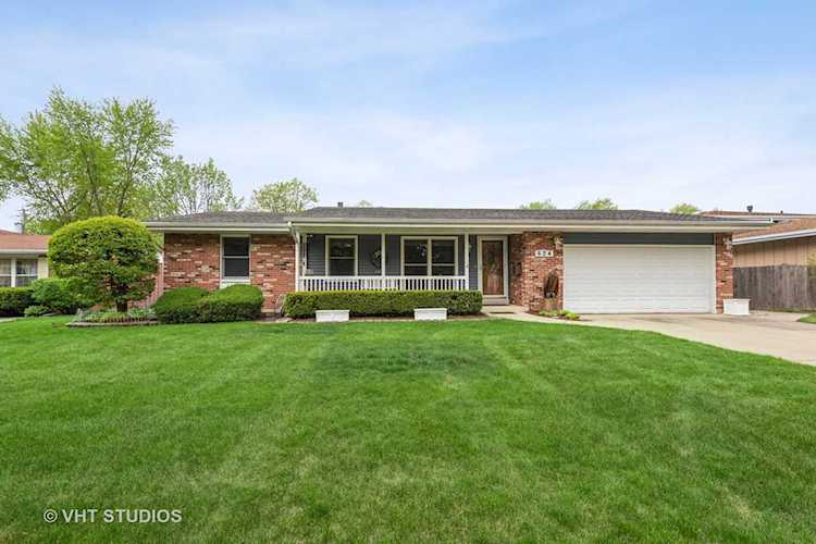 624 S 7th St West Dundee, IL 60118