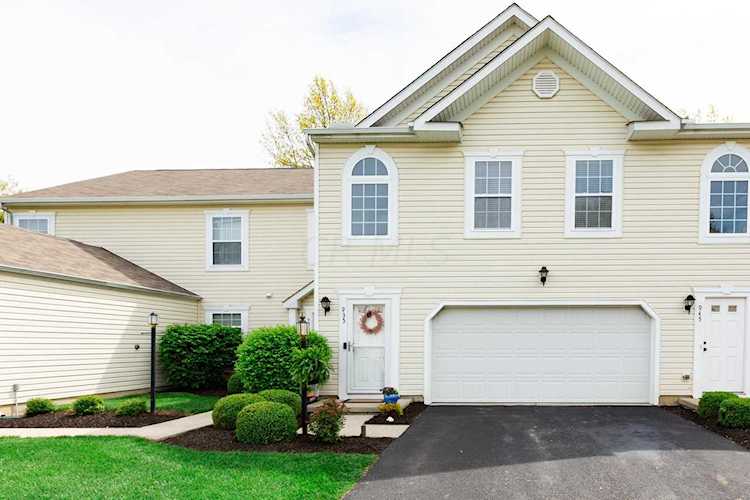 935 Sara Court Pataskala, OH 43062