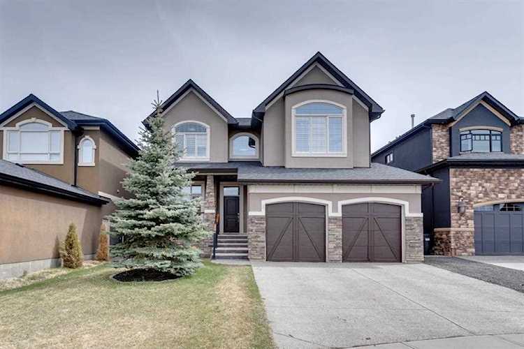 8 Rockcliff Point NW Calgary, AB T3G 5Z4
