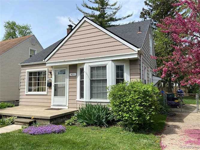 421 N Campbell Rd Royal Oak, MI 48067 | MLS 2210031576 Photo 1