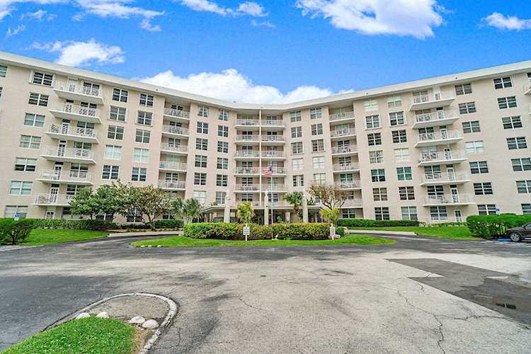 2851 S Ocean Boulevard #1n Boca Raton, FL 33432