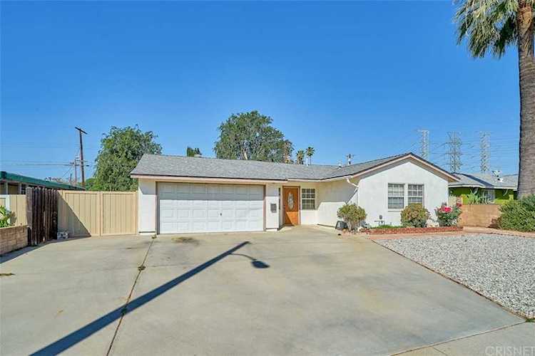11327 Gaynor Ave Granada Hills, CA 91344