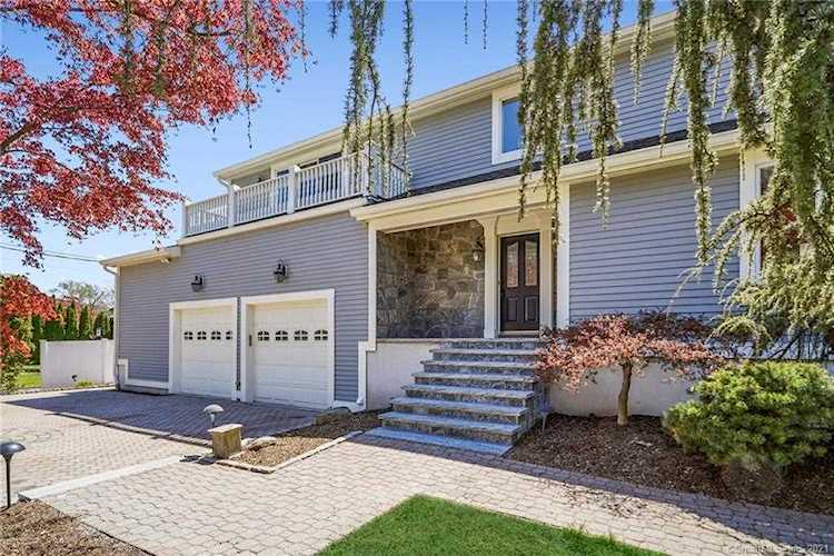 170 Saint Charles Avenue Stamford, CT 06907