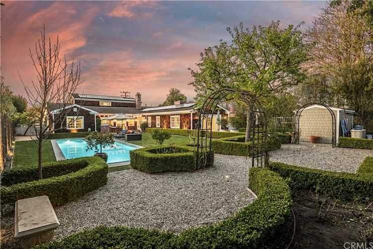 2108 Thorley Rd Palos Verdes Estates, CA 90274