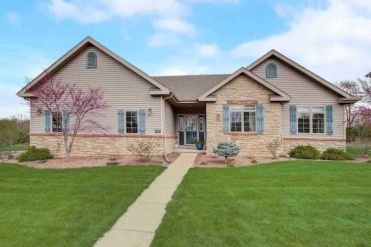 2668 Saw Tooth Dr Fitchburg, WI 53711