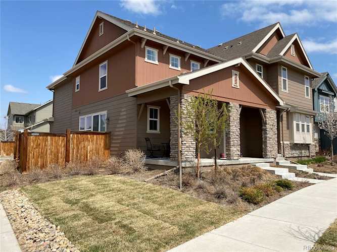 10119 E 25th Dr Aurora, CO 80010