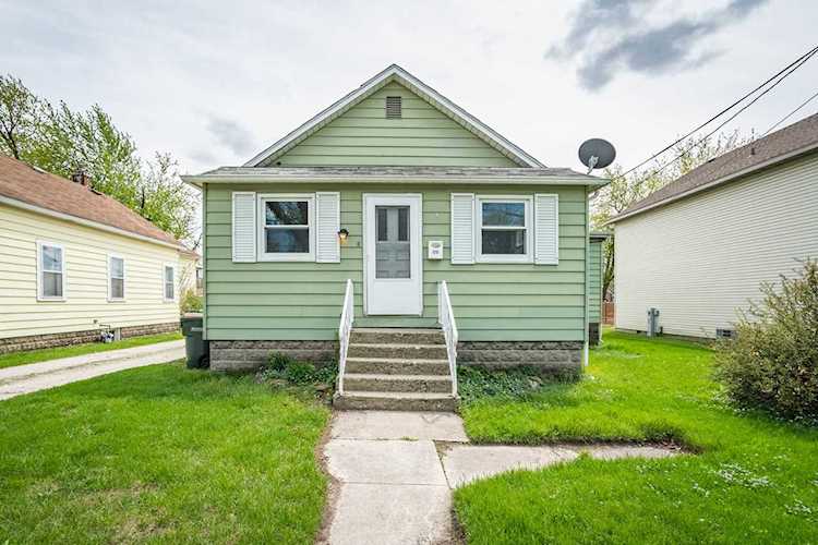 165 W Maple St Coal City, IL 60416