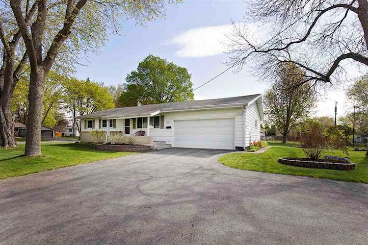 1517 Homberg Ln Madison, WI 53716-1977