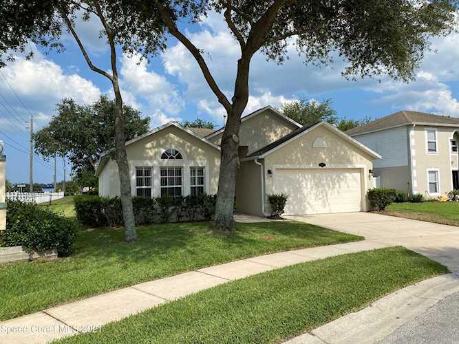 2445 Canopy Drive Melbourne, FL 32935