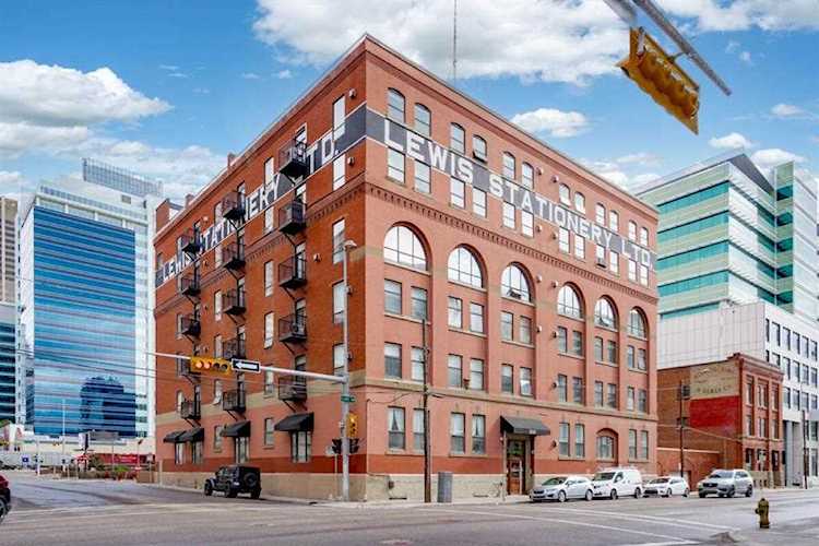 240 11 Ave SW #102 Calgary, AB T2R 0C3