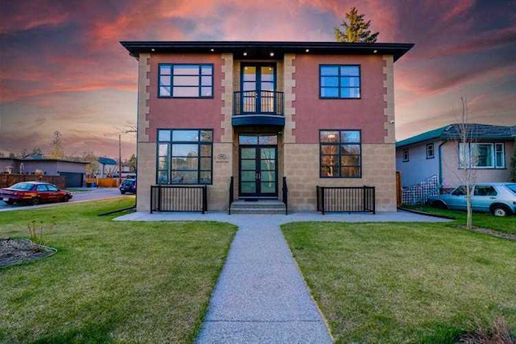 602 22 Ave NE Calgary, AB T2E 1V2