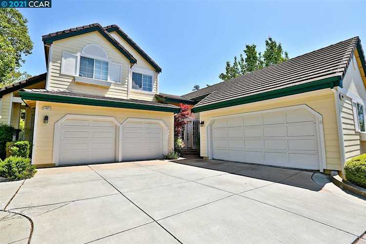 1403 Indianhead Way Clayton, CA 94517