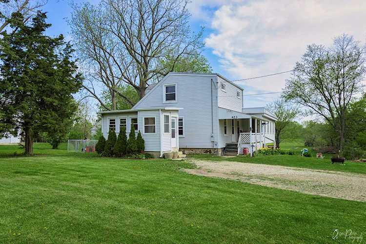 423 E Lake St Woodstock, IL 60098