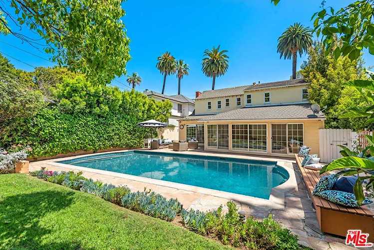 723 N Doheny Dr Beverly Hills, CA 90210