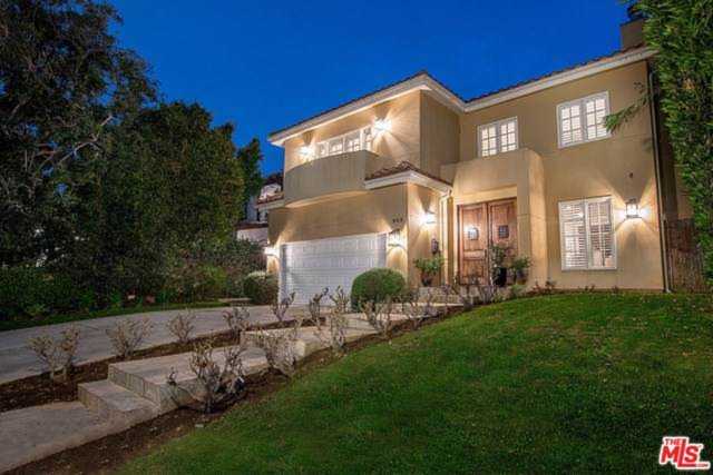 969 S Carmelina Ave Los Angeles, CA 90049