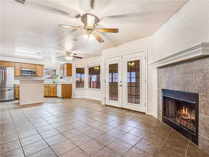 7201 Great Panda CV Del Valle, TX 78617