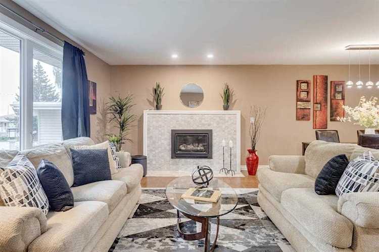 5007 Nolan Rd NW Calgary, AB T2K 2N9
