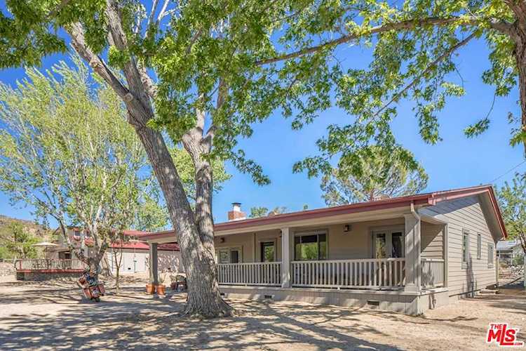 43717 Lake Hughes Rd Lake Hughes, CA 93532