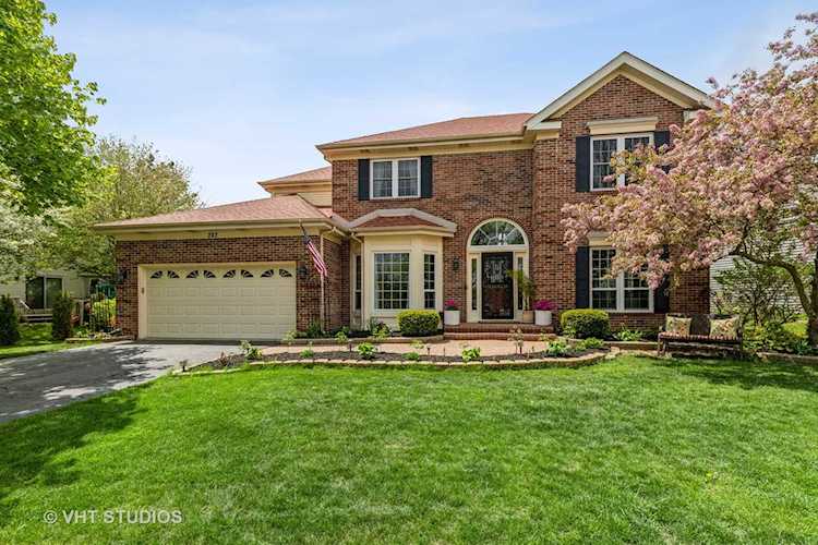 232 Bobolink Dr Grayslake, IL 60030