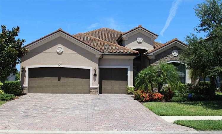 13019 Belknap PLACE Lakewood Ranch, FL 34211