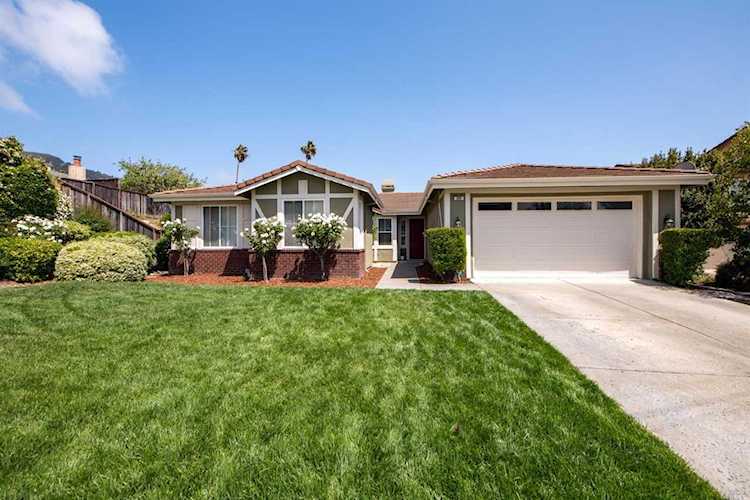 380 San Carlos Way Novato, CA 94945