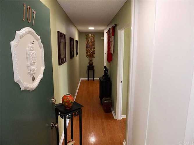 1187 E 3rd St #107 Long Beach, CA 90802