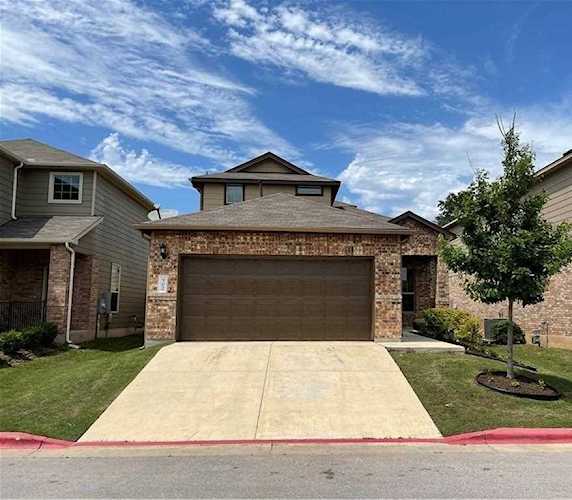 902 Sleepy Dell LN Austin, TX 78748