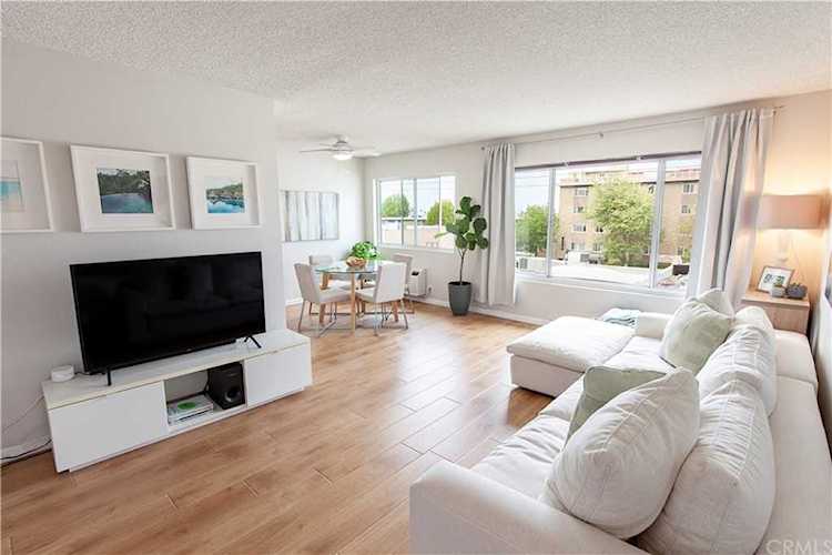 525 N Sycamore Ave #418 Hancock Park, CA 90036