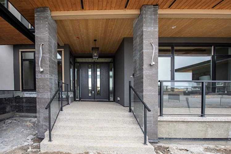 5 Damkar Dr Rural Rocky View County, AB T3L 0E8