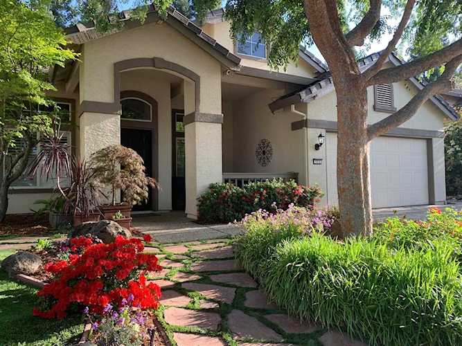 373 Seaton Drive Folsom, CA 95630