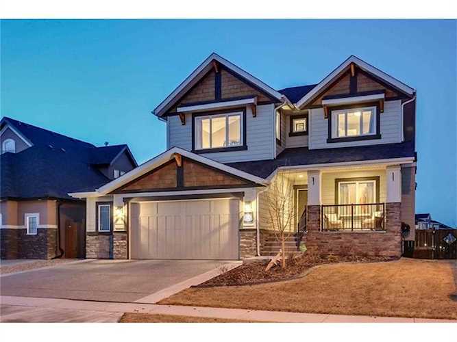 20 Elgin Estates View SE Calgary, AB T2Z 0N7