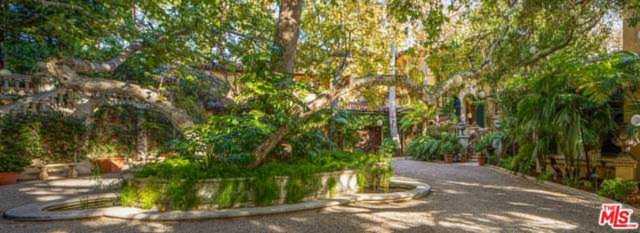 500 Perugia Way Los Angeles, CA 90077