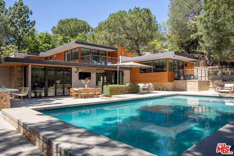 15501 Milldale Dr Los Angeles, CA 90077