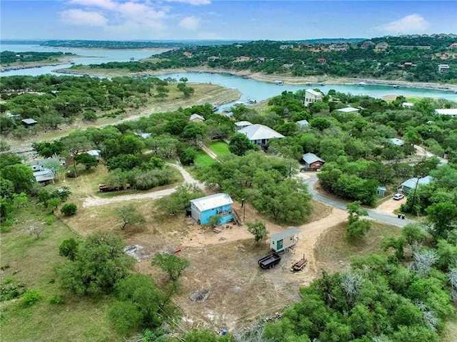 2700 Cory LN Spicewood, TX 78669