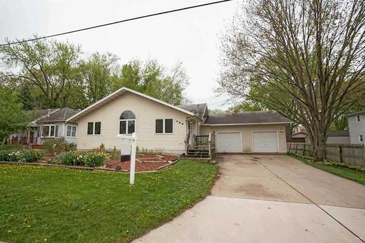 429 Yahara St Deforest, WI 53532
