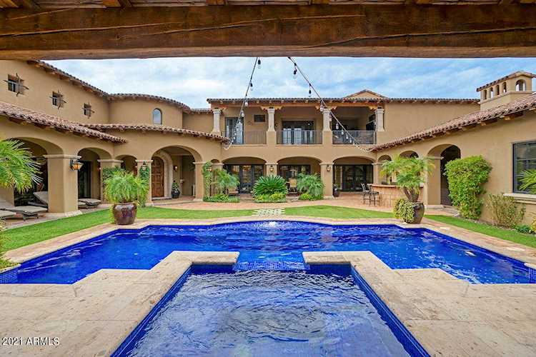 19465 N 98th Place Scottsdale, AZ 85255