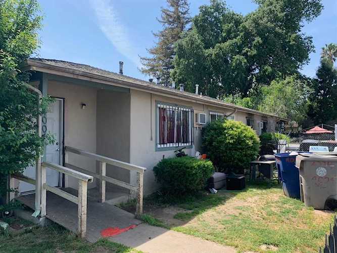 4004 Martin Luther King Jr Boulevard Sacramento, CA 95820 | MLS 221045647 Photo 1