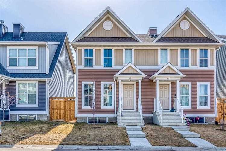 19 Auburn Meadows Heath SE Calgary, AB T3M 2C8