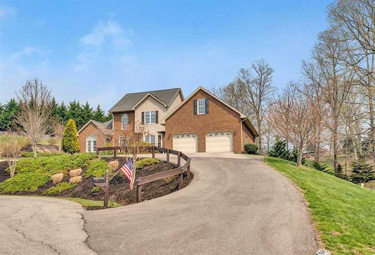 208 Stonewall Daleville, VA 24083