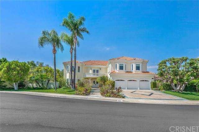 5457 Hobson Ct Calabasas, CA 91302