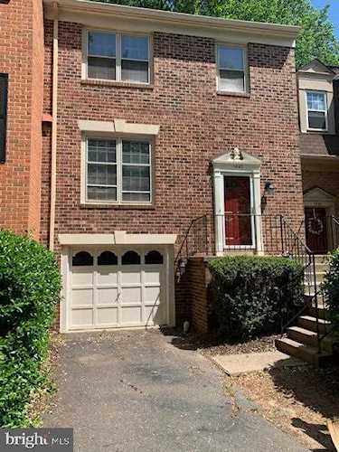 7840 Ashley Glen Rd Annandale, VA 22003