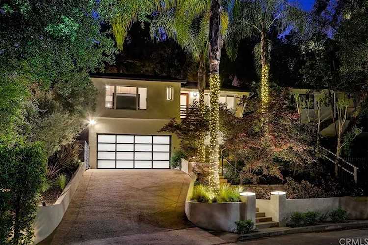 11900 Sunshine Terrace Studio City, CA 91604