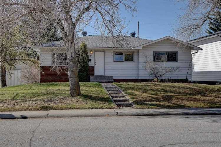 903 80 Ave SW Calgary, AB t2v 0v4