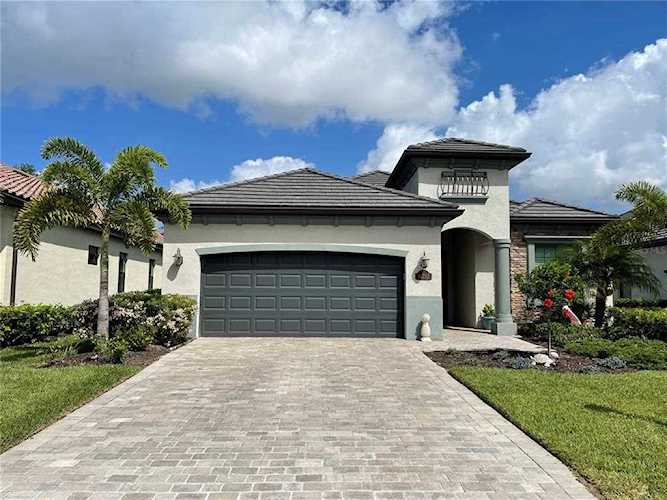 16717 Bwana PLACE Lakewood Ranch, FL 34211